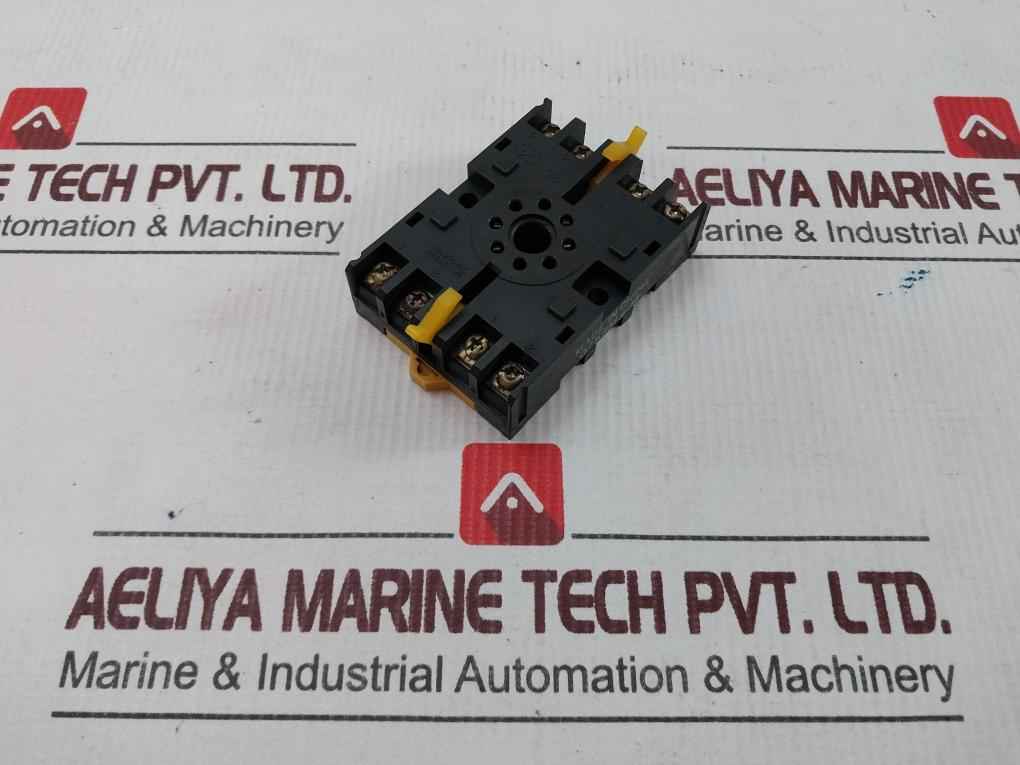 Omron P2Cf-08 Relay Socket 10A 250Vac