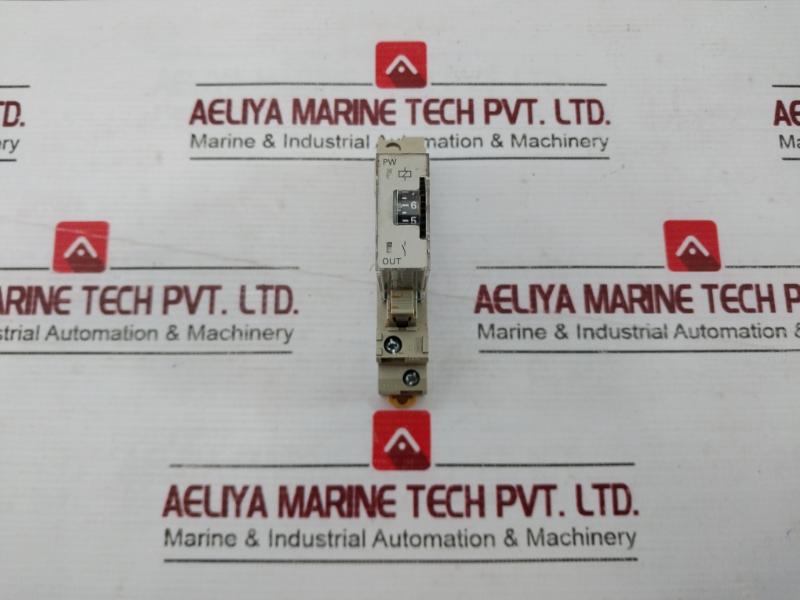 Omron P2Rf-05-e Socket With Relay Ac250V Dc30V