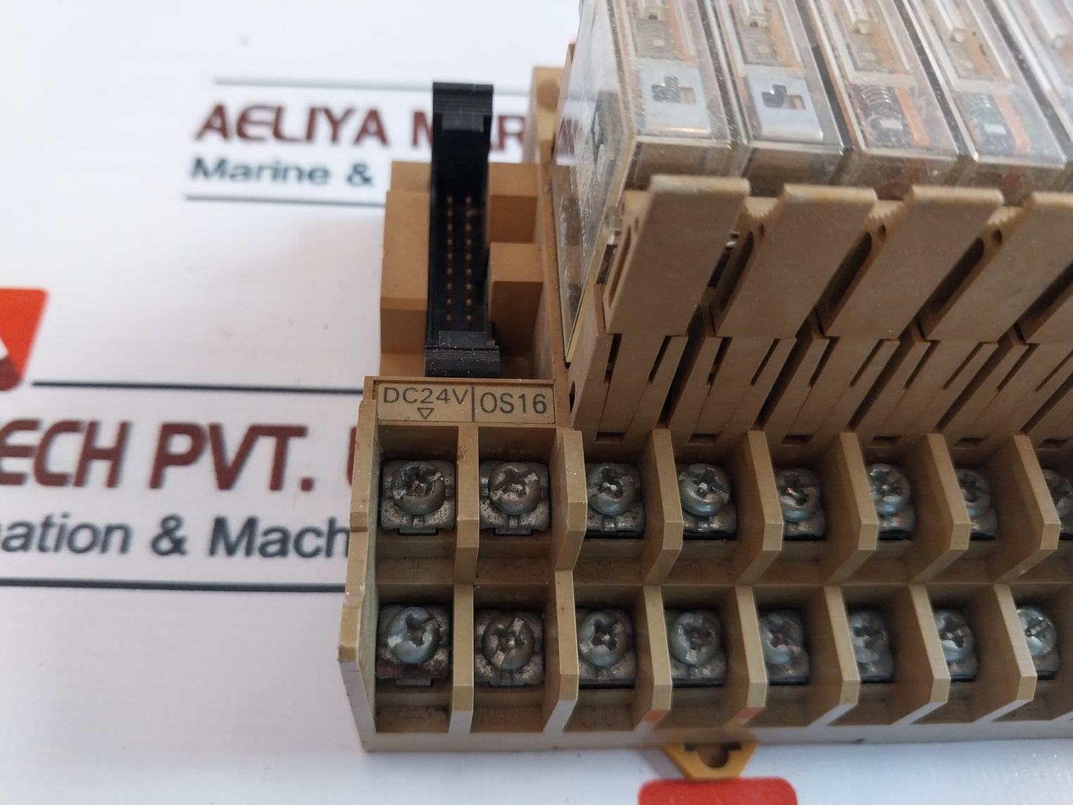 Omron P7Tf-os16 Terminal Socket With I/O Relay G7T-1112S 10A 24Vdc