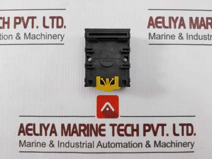 Omron Pf083A-e Relay Base Socket – Din Rail