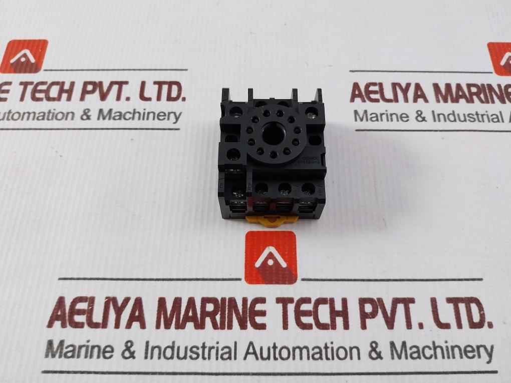 Omron Pf113A-e Relay Socket 10A 250V