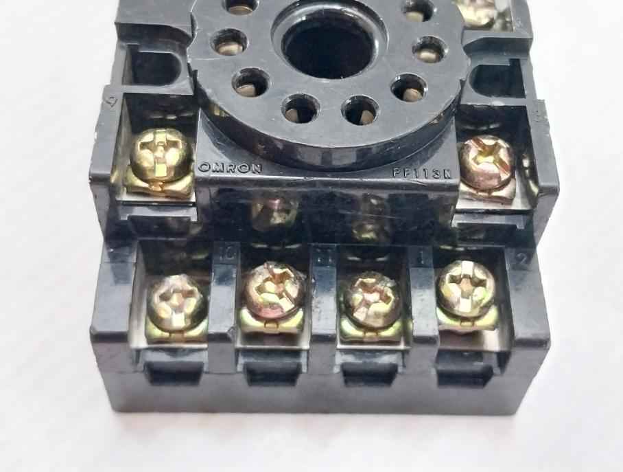 Omron Pf113N Relay Socket Base 250V~ 10A