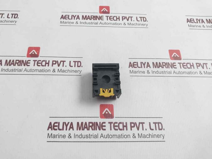 Omron Pf113a-e Relay Socket