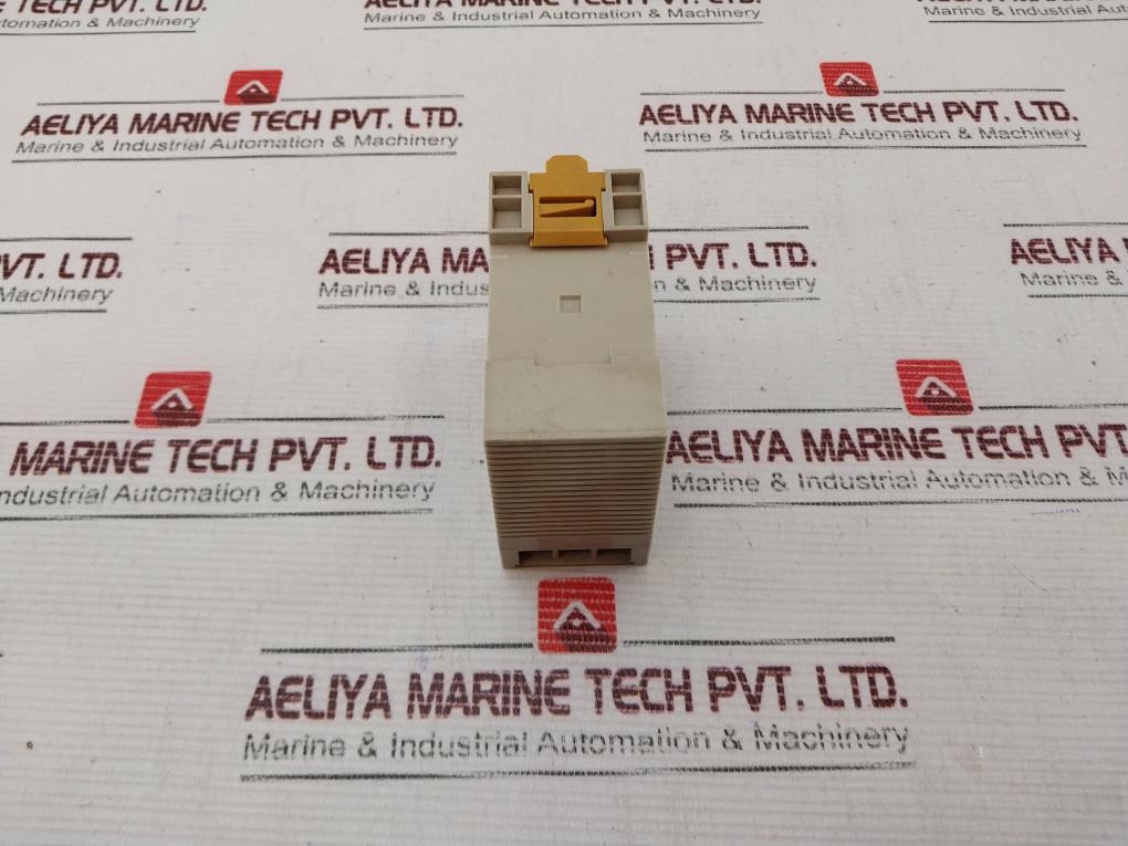 Omron Power Supply S82S-7312 Input 12-24 Vdc