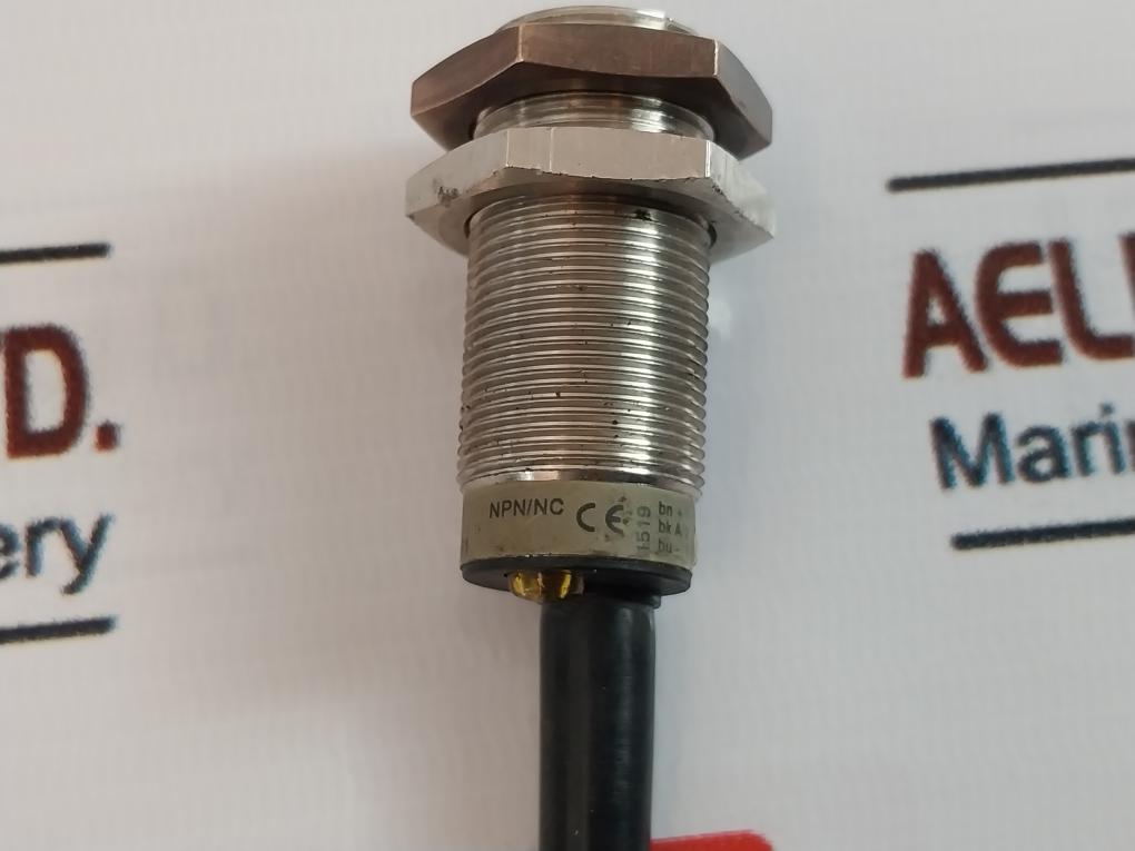 Omron Tl-x5E2-e1 Proximity Sensor