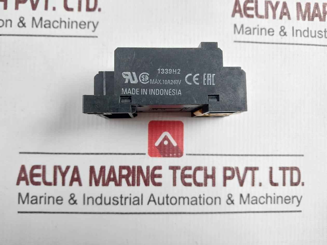 Omron Ptf14A-e Relay Socket Max.10A 240V 1339H2
