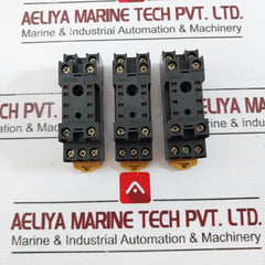 Omron Pyf-08A-p Din Rail/Surface Mounting 8-pin Socket 1620W1