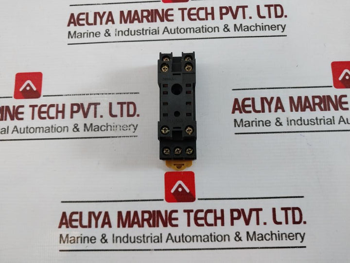Omron Pyf-08A-p Din Rail/Surface Mounting 8-pin Socket 1620W1
