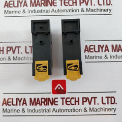 Omron Pyf-08A-p Din Rail/Surface Mounting 8-pin Socket