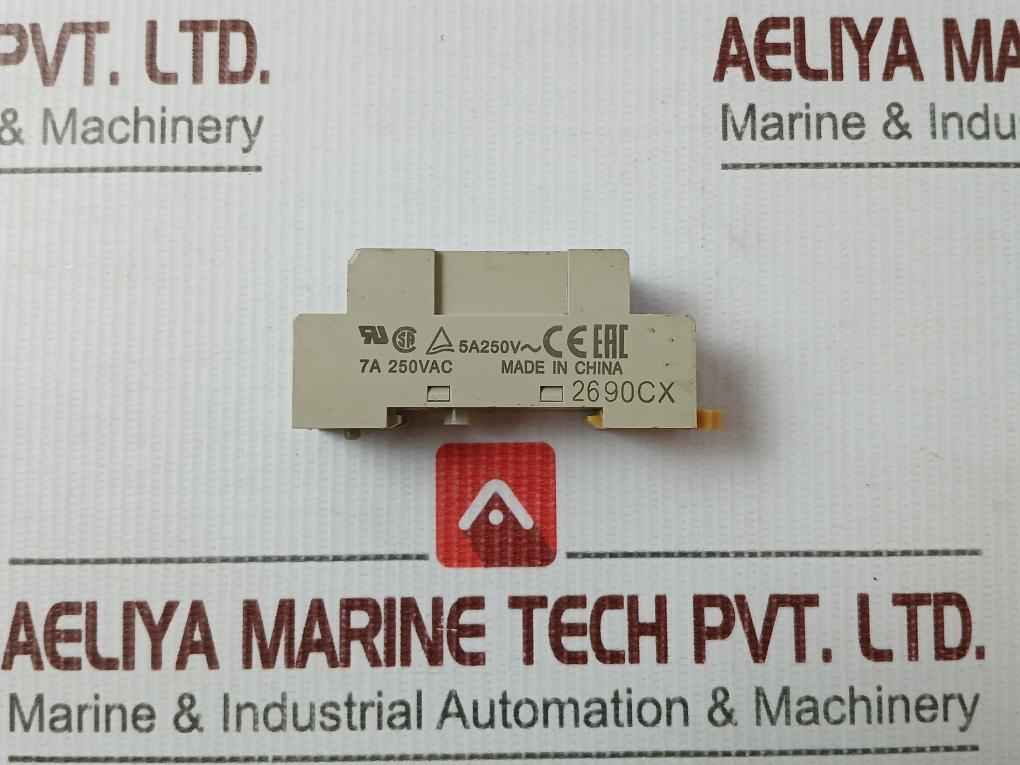 Omron Pyf08A-n Base Relay Socket 5A 250Vac 2690Cx