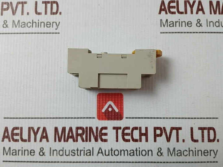Omron Pyf08A-n Base Relay Socket 5A 250Vac 2690Cx