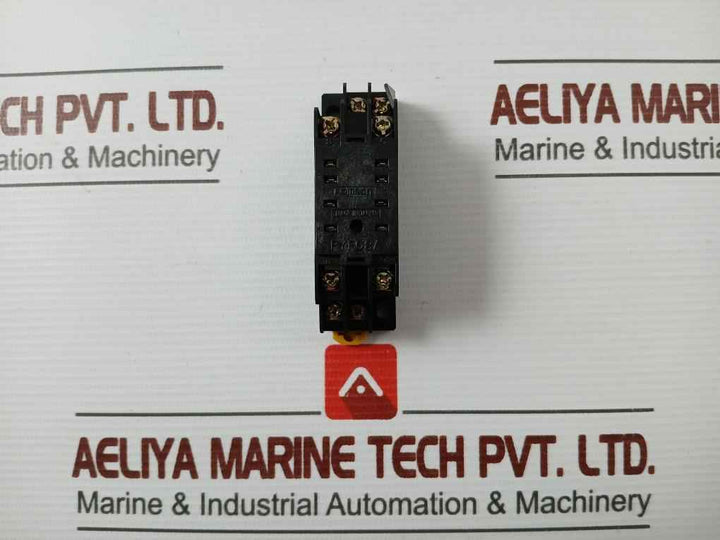Omron Pyf08A Relay Base Module