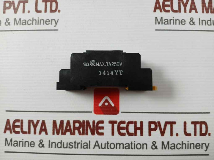 Omron Pyf08A Relay Base Module