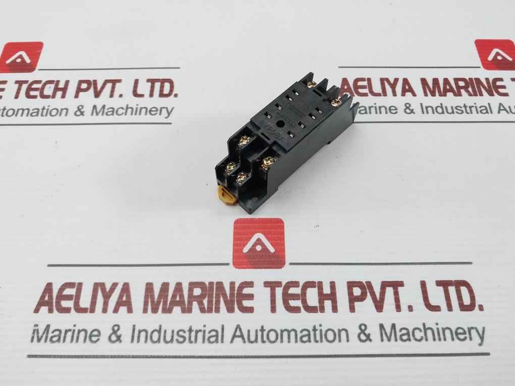 Omron Pyf08A Relay Socket 16X3Yt
