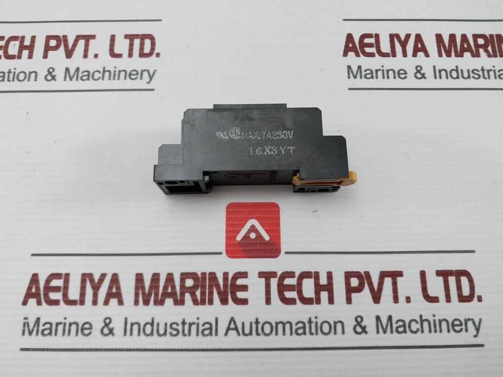 Omron Pyf08A Relay Socket 16X3Yt