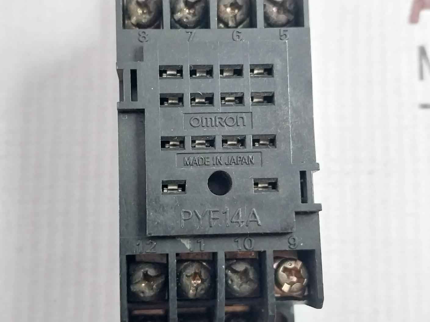 Omron Pyf14A Relay Socket Max. 5A 250V 2246Yt