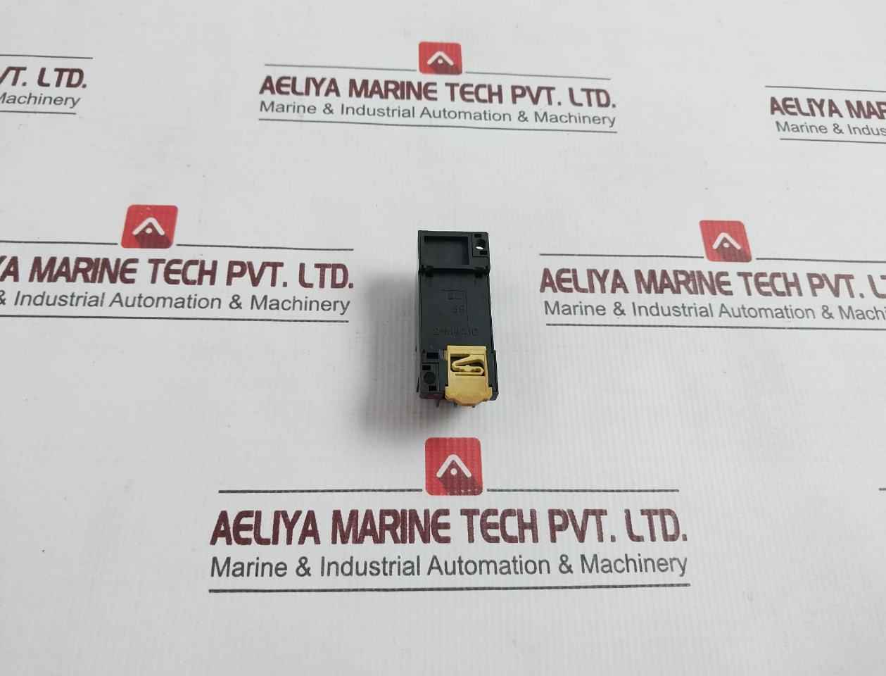 Omron Pyf14A Relay Socket Max. 5A 250V 2246Yt
