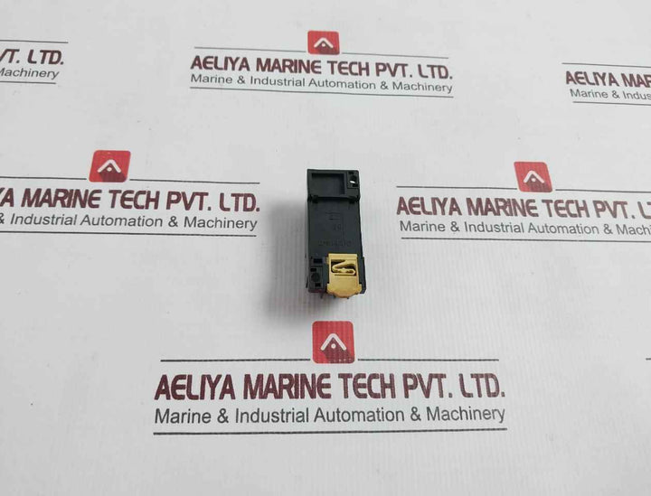 Omron Pyf14A Relay Socket Max. 5A 250V 2246Yt
