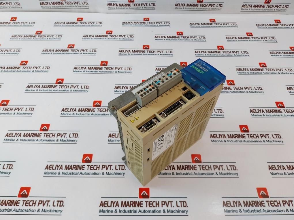 Omron R7D-ap04H Servo Drive 200V-230Vac 50/60Hz