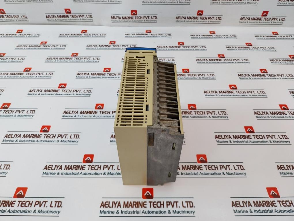 Omron R7D-ap04H Servo Drive 200V-230Vac 50/60Hz