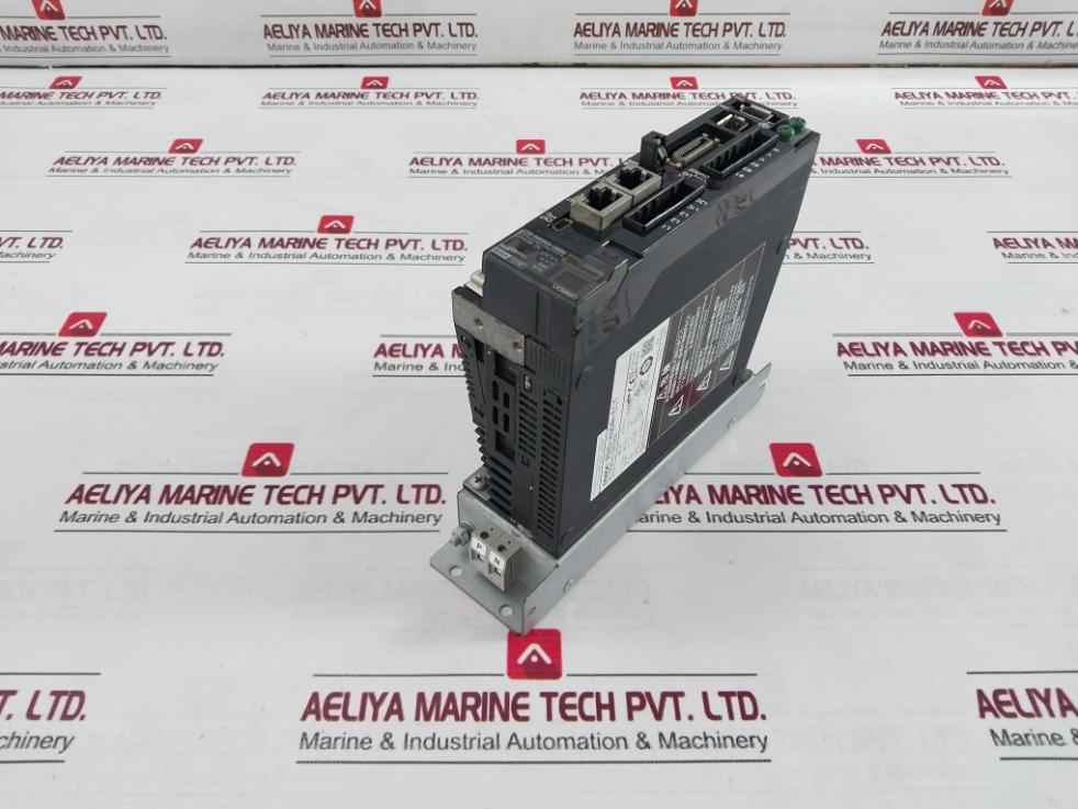 Omron R88D-kn04H-ect Ethercat Ac Servo Drive 200-240V 400W 2.1
