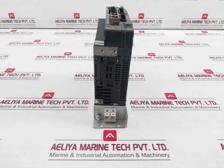Omron R88D-kn04H-ect Ethercat Ac Servo Drive 200-240V 400W 2.1