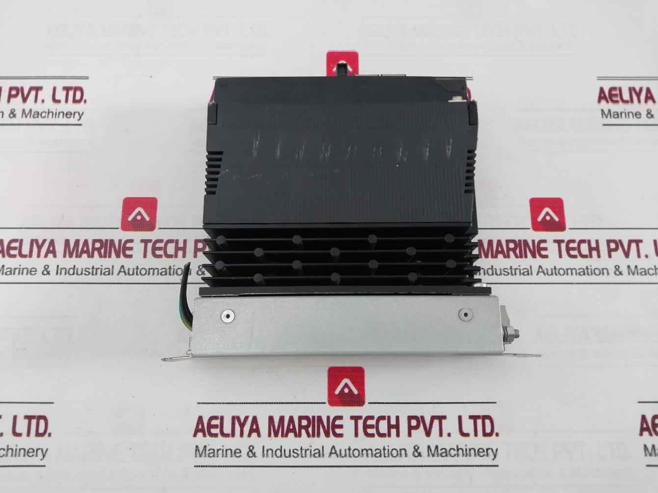 Omron R88D-kn04H-ect Ethercat Ac Servo Drive 200-240V 400W 2.1