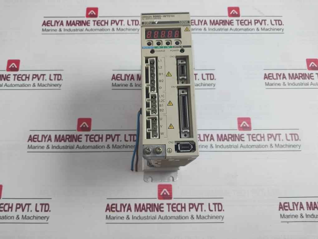 Omron R88D-wt01H Ac Servo Driver 200V-230V Ac 50/60Hz