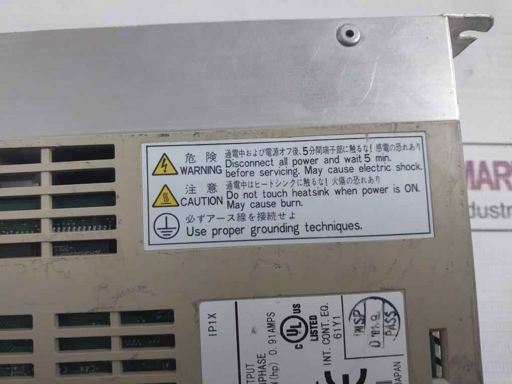 Omron R88D-wt01H Ac Servo Driver 200V-230V Ac 50/60Hz