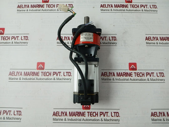 Omron R88M-g40030H-s2 Ac Servo Motor 0.4 Kw 200 Hz Ratio 7