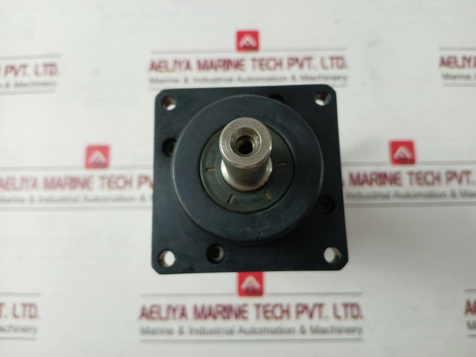 Omron R88M-g40030H-s2 Ac Servo Motor 0.4 Kw 200 Hz Ratio 7