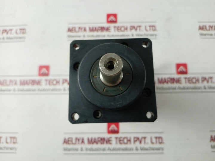 Omron R88M-g40030H-s2 Ac Servo Motor 0.4 Kw 200 Hz Ratio 7