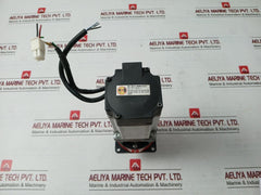 Omron R88M-g40030H-s2 Ac Servo Motor 0.4 Kw 200 Hz Ratio 7