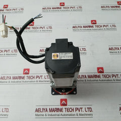 Omron R88M-g40030H-s2 Ac Servo Motor 0.4 Kw 200 Hz Ratio 7