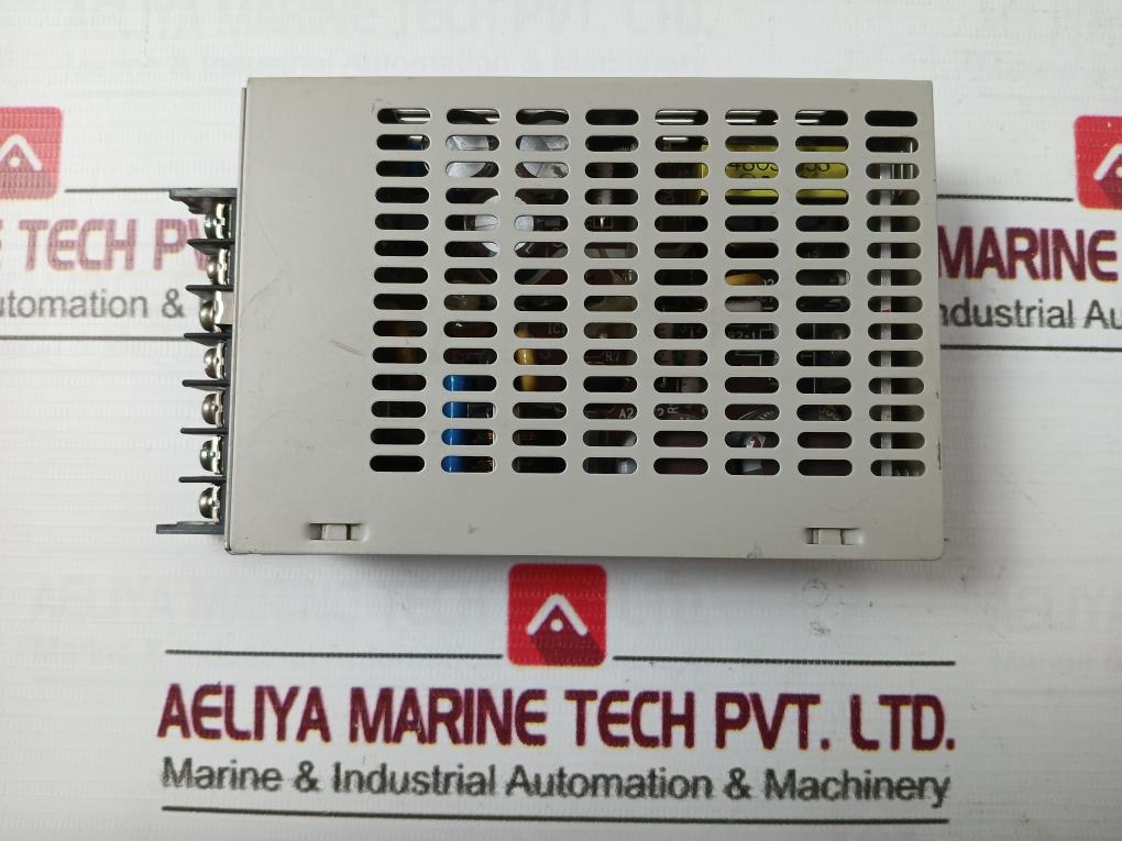 Omron S82H-3315 Power Supply 15Vdc 2A 0.9A 50/60Hz