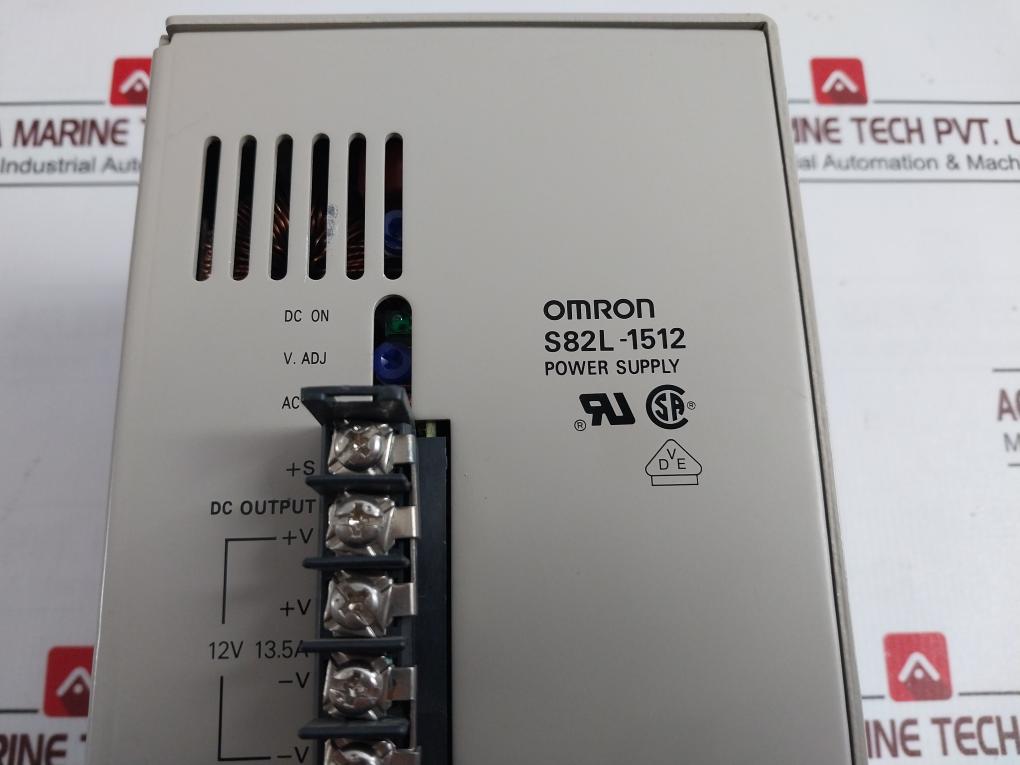 Omron S82L-1512 Power Supply 100-120V 3.5A 200-240V 2.1A 50/60Hz