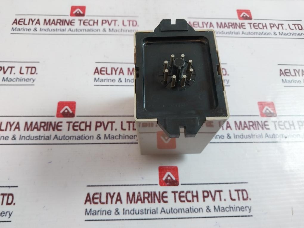 Omron Sdv-fh6 Voltage Sensor