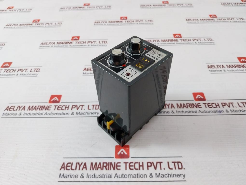 Omron Sdv-fm6 Voltage Sensor With Base 8Pfa1 Ac100/110V 2A 24Vdc