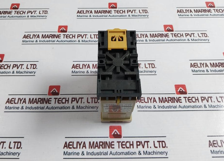 Omron Se-sp1N Motor Relay 1-10 Sec, 250V 7.5A 50/60Hz