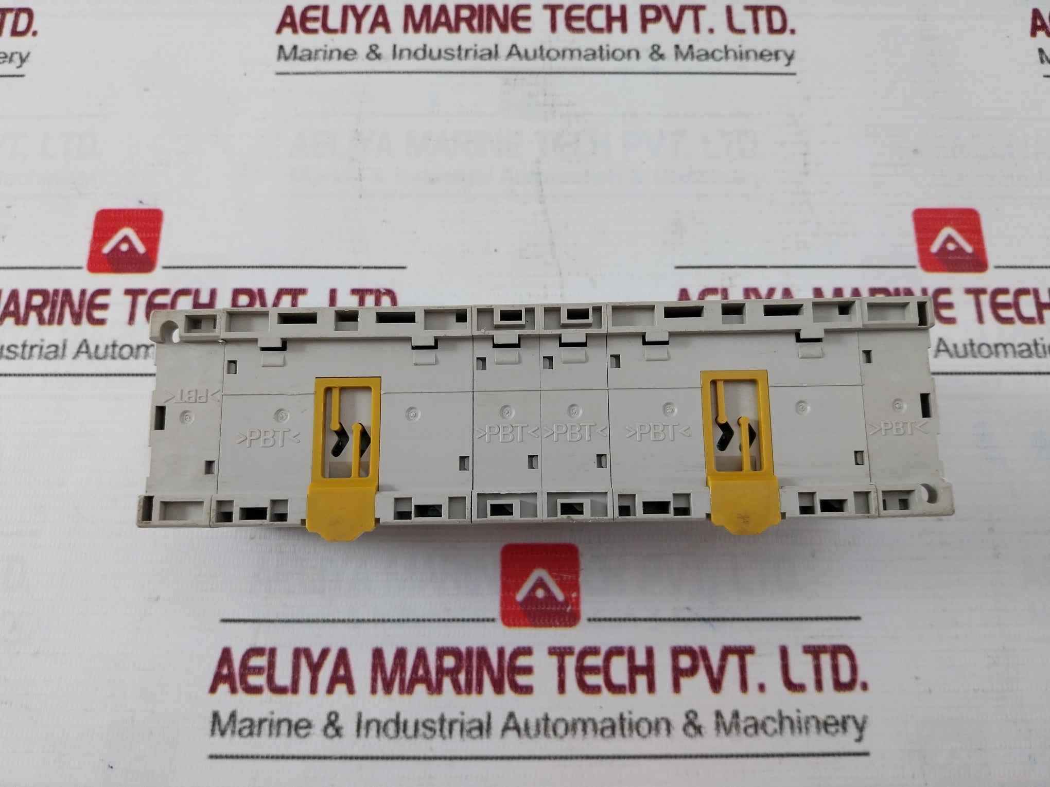 Omron Srt2-md16T-1 Remote Terminal 24V Dc 0.5A