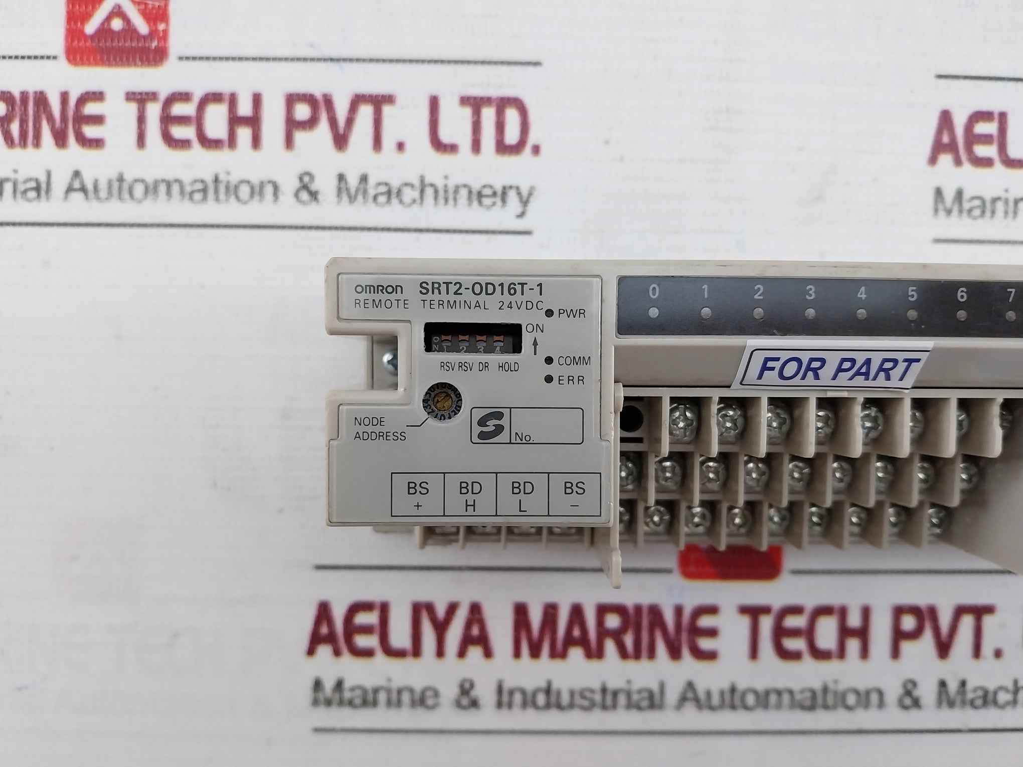 Omron Srt2-od16T-1 Remote Terminal Module 0.5A 24Vdc (Not Working)