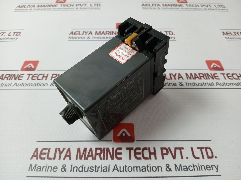 Omron Stp-mht Subminy Timer W/ Base 0-6Sec 482F 0924Su 220Vac 50/60Hz