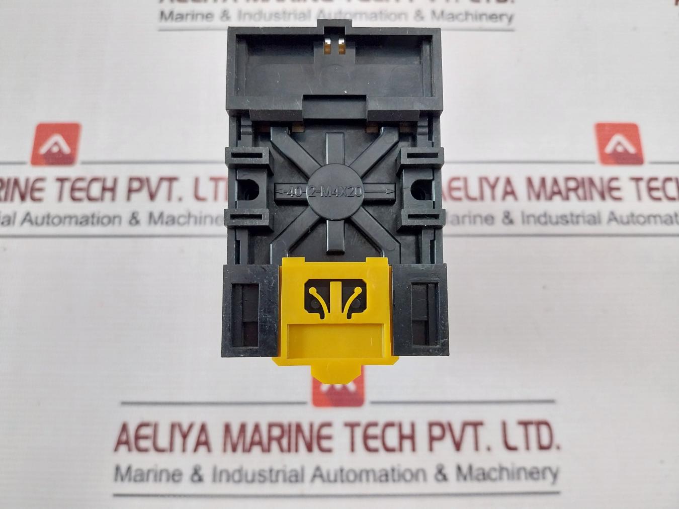 Omron Stp-mht Subminy Timer With Base 0-6Sec 250Vac 50/60Hz 0924Su 8Pfa 482G