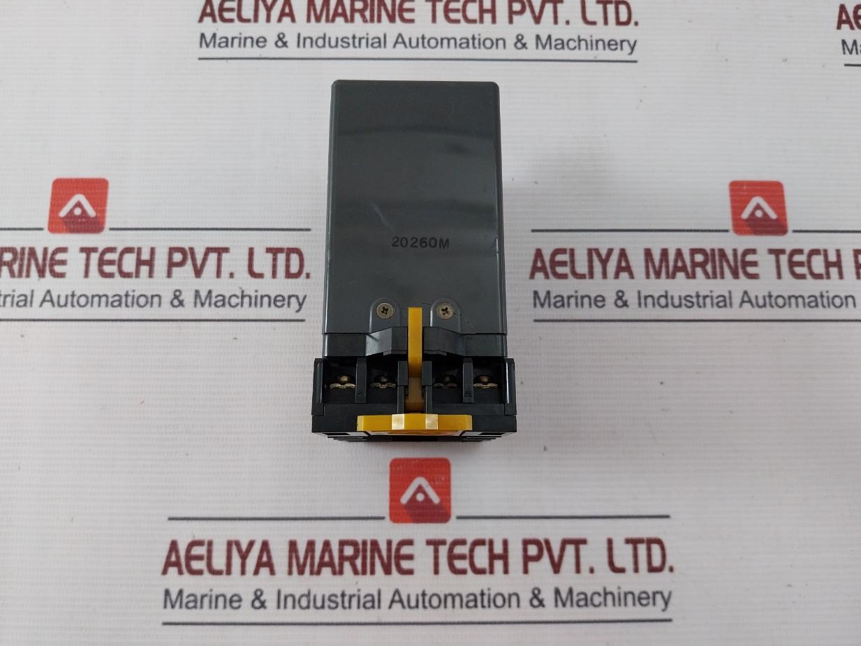 Omron Stp-mht Subminy Timer With Base 0-6Sec 250Vac 50/60Hz 0924Su 8Pfa 482G