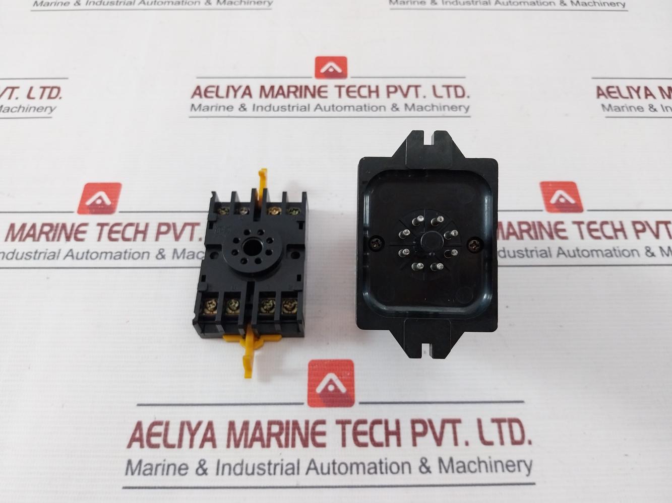 Omron Stp-mht Subminy Timer With Base 0-6Sec 250Vac 50/60Hz 0924Su 8Pfa 482G