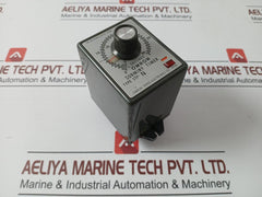Omron Stp-n Subminy Timer 0-30 Sec 220Vac 50/60 Hz 6Va 0.5 Sec