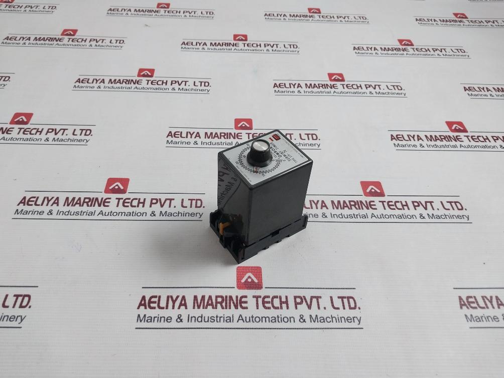 Omron Stp-n Subminy Timer 0-30 Sec 250Vac 50/60Hz