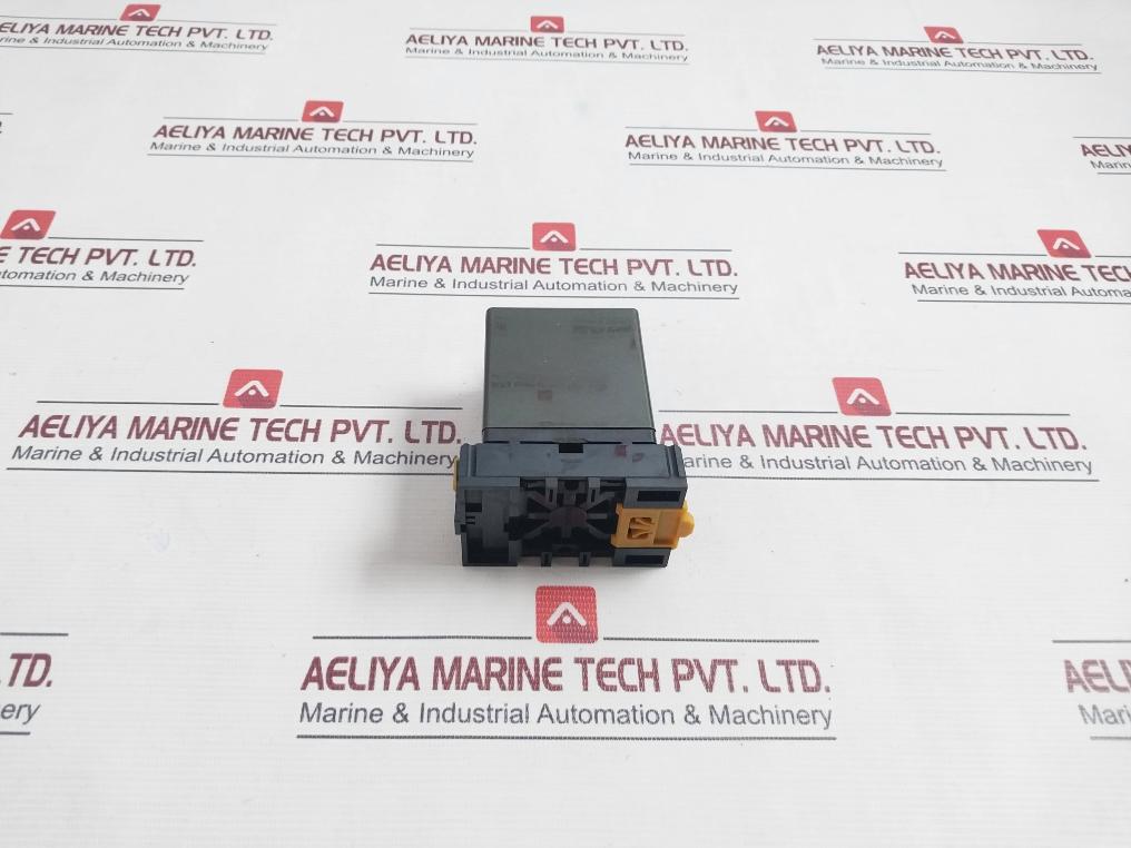 Omron Stp-n Subminy Timer 0-30 Sec 250Vac 50/60Hz