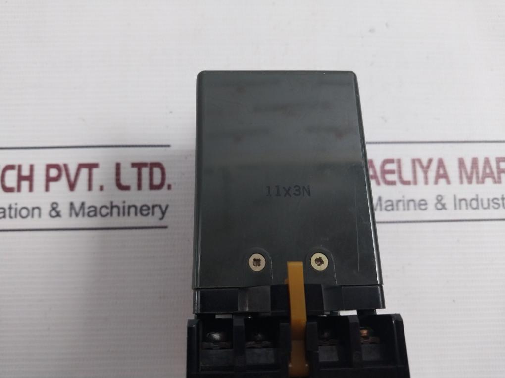 Omron Stp-n Subminy Timer 0-30 Sec 250Vac 50/60Hz
