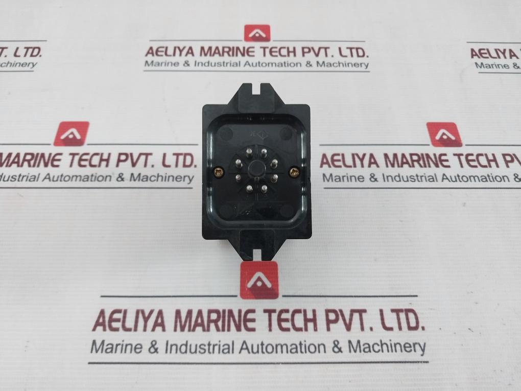 Omron Stp-n Subminy Timer 0-36 Seconds 100/110V 220Vac 50/60Hz 6Va 0.5 Sec